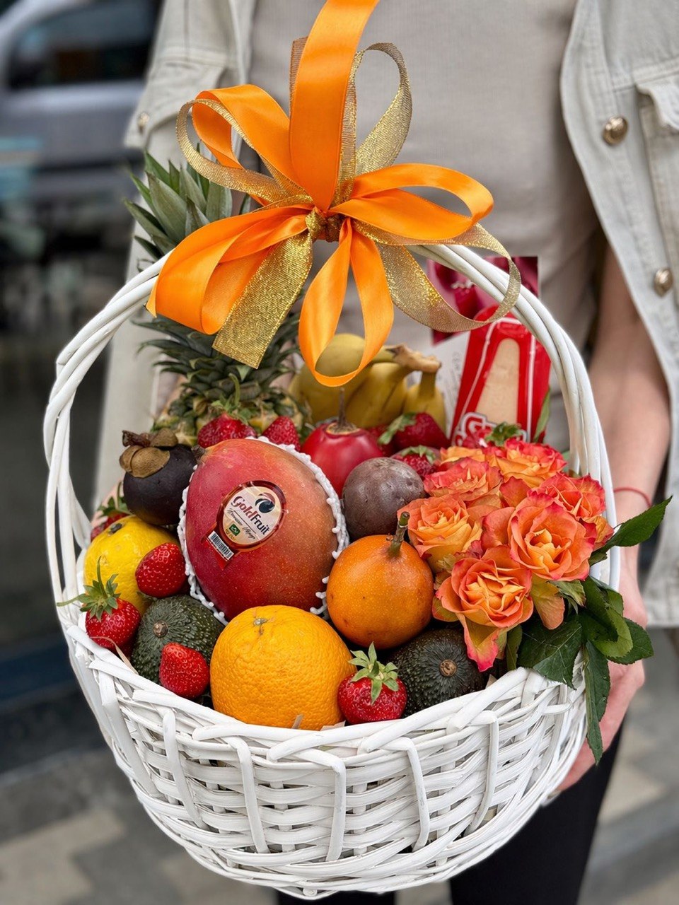 Cadou cu fructe Nr. 38 — Tropical Sunshine www.delligiftshop.md