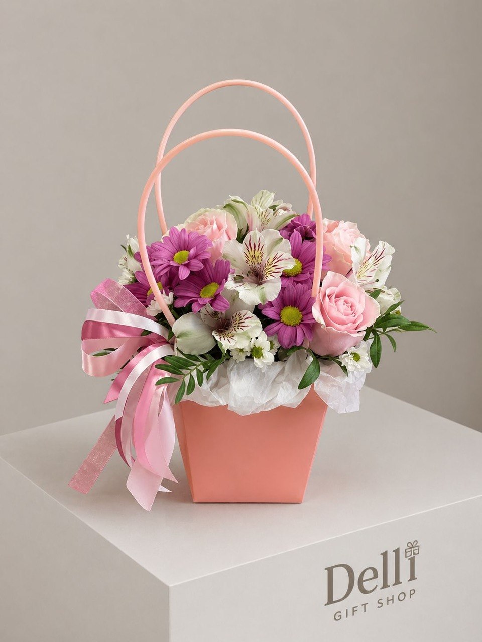 Aranjament Floral Nr. 3 — Eleganță Pastelată www.delligiftshop.md