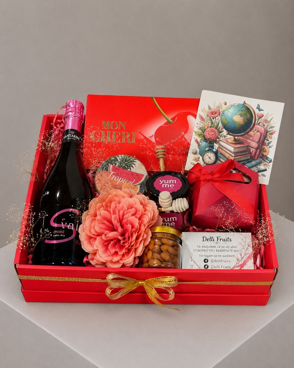 Cadou pentru profesori Nr. 32 — Red Passion Gourmet Box www.delligiftshop.md