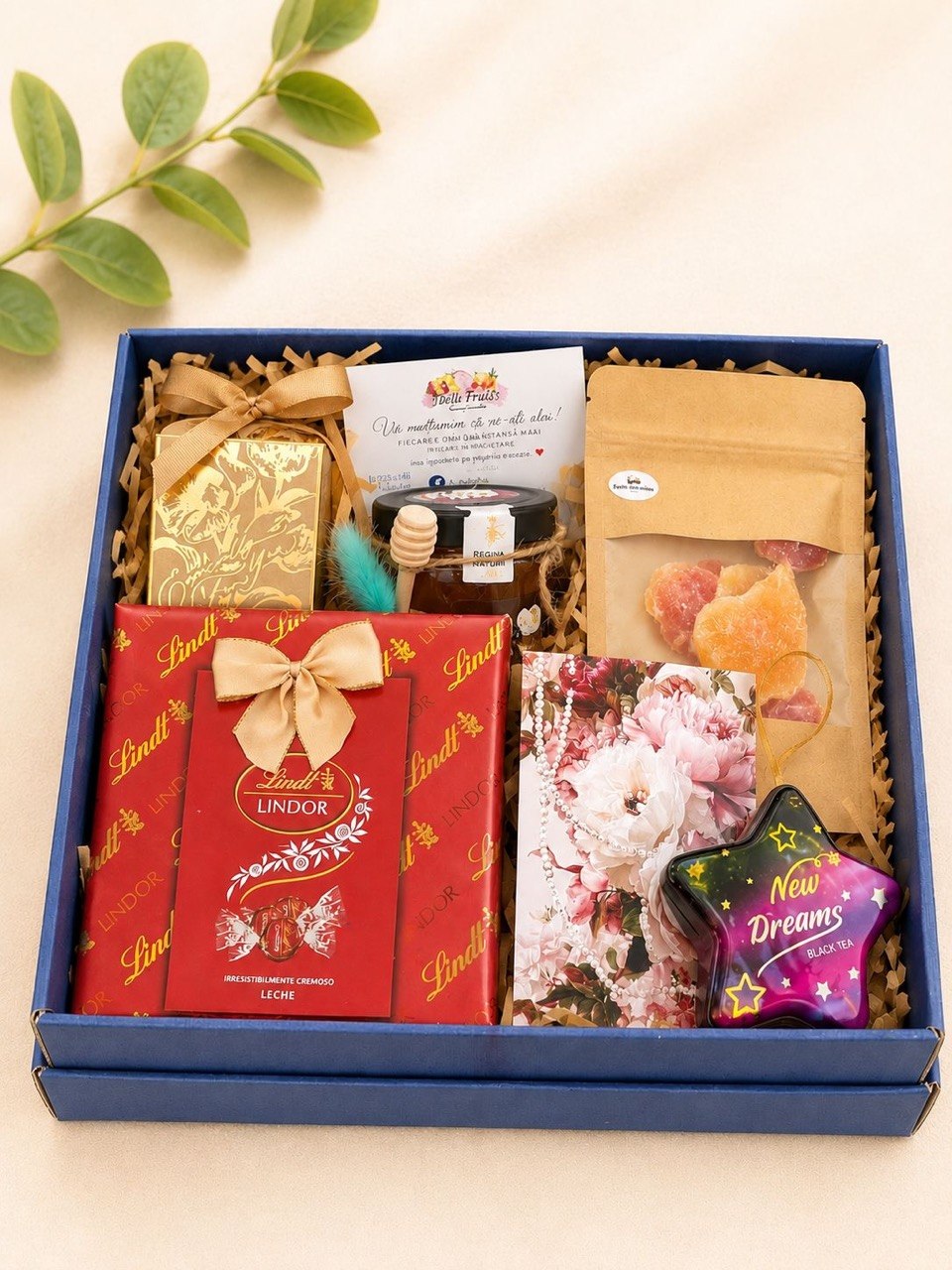 Cadou pentru profesori Nr. 34 — Lindt & Tea Selection www.delligiftshop.md