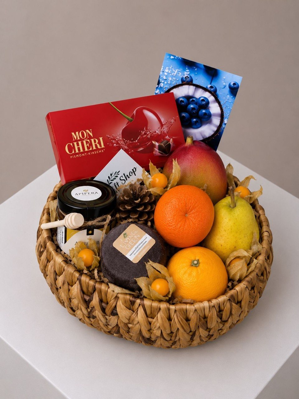 Cadou pentru profesori Nr. 51 — Coșul cu Vitamine și Răsfăț www.delligiftshop.md