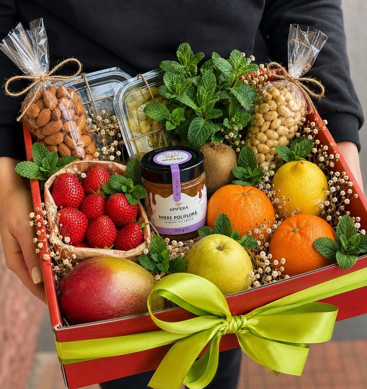 Cadou cu fructe Nr. 43 — Cutia cu Vitamine și Mentă www.delligiftshop.md