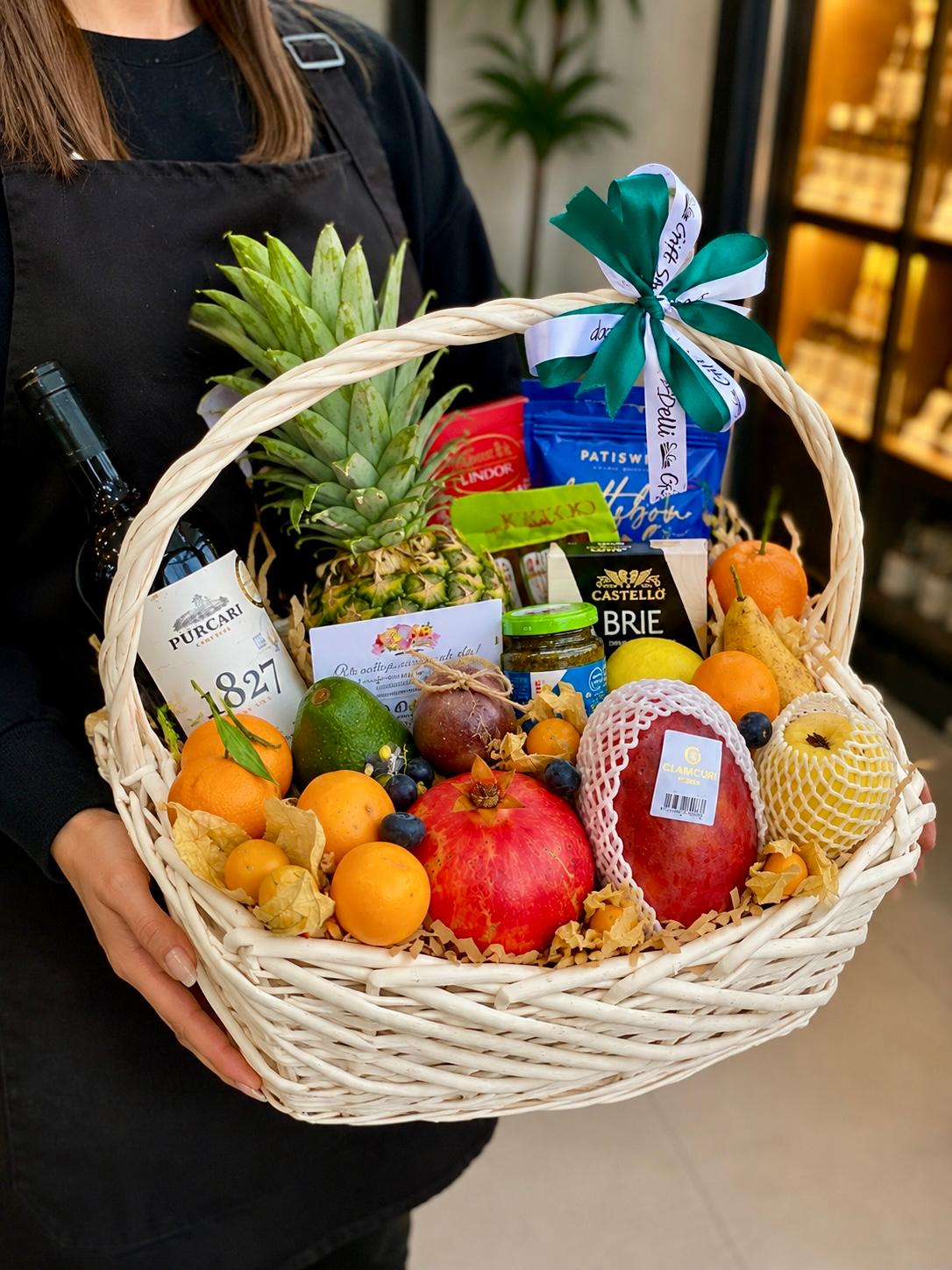 Cadou pentru profesori Nr. 63 — Coșul de Lux „Gourmet & Exotic” www.delligiftshop.md