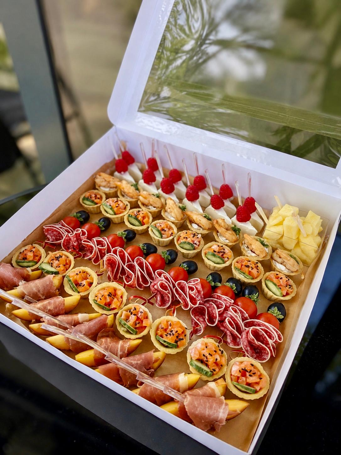 Set Aperitiv Nr. 27 — Grand Gourmet Selection www.delligiftshop.md
