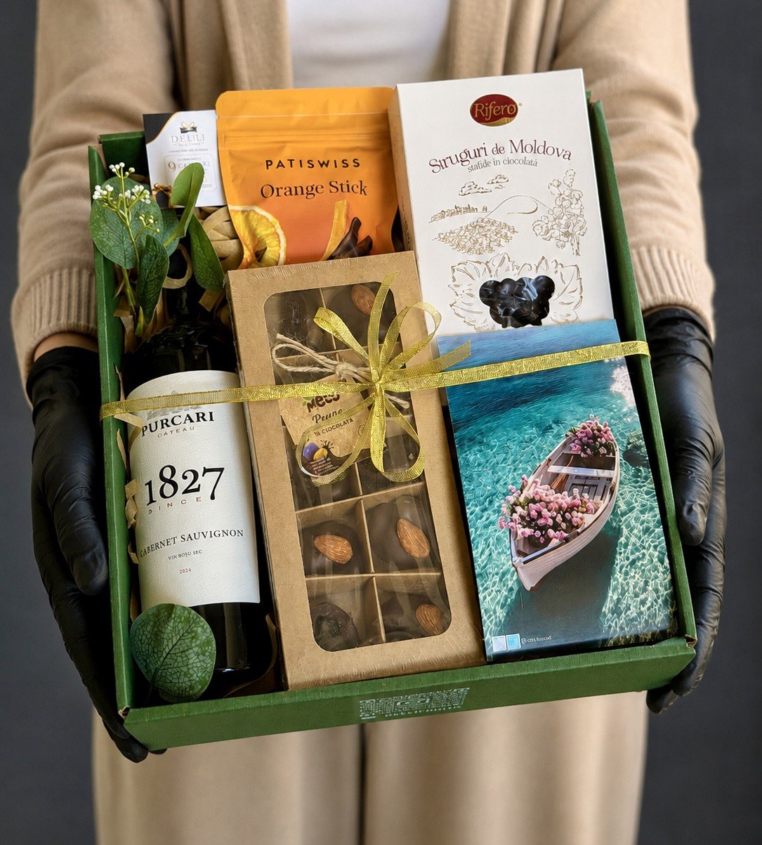 Cadou pentru Ocazii Nr. 1 — Selecție Premium cu Vin Purcari și Delicii Fine www.delligiftshop.md