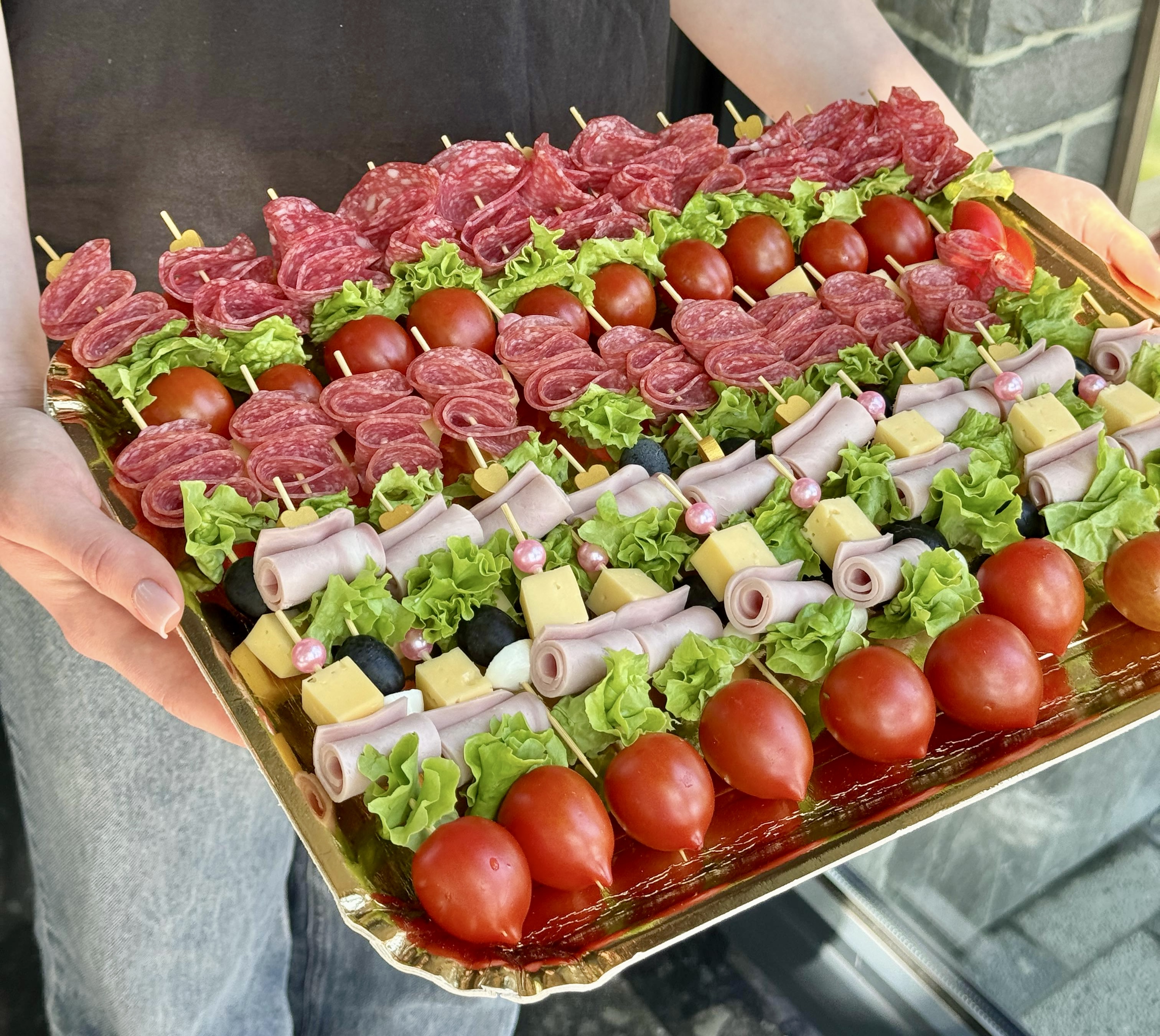 Set Aperitiv Nr. 21 — Canapele Mixte Fine www.delligiftshop.md