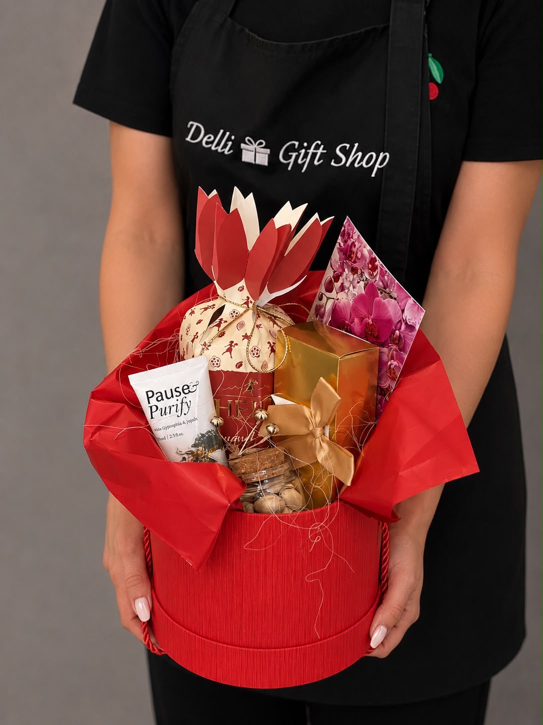 Cadou pentru ocazii Nr. 15 — Setul „Eleganță Aurie” www.delligiftshop.md