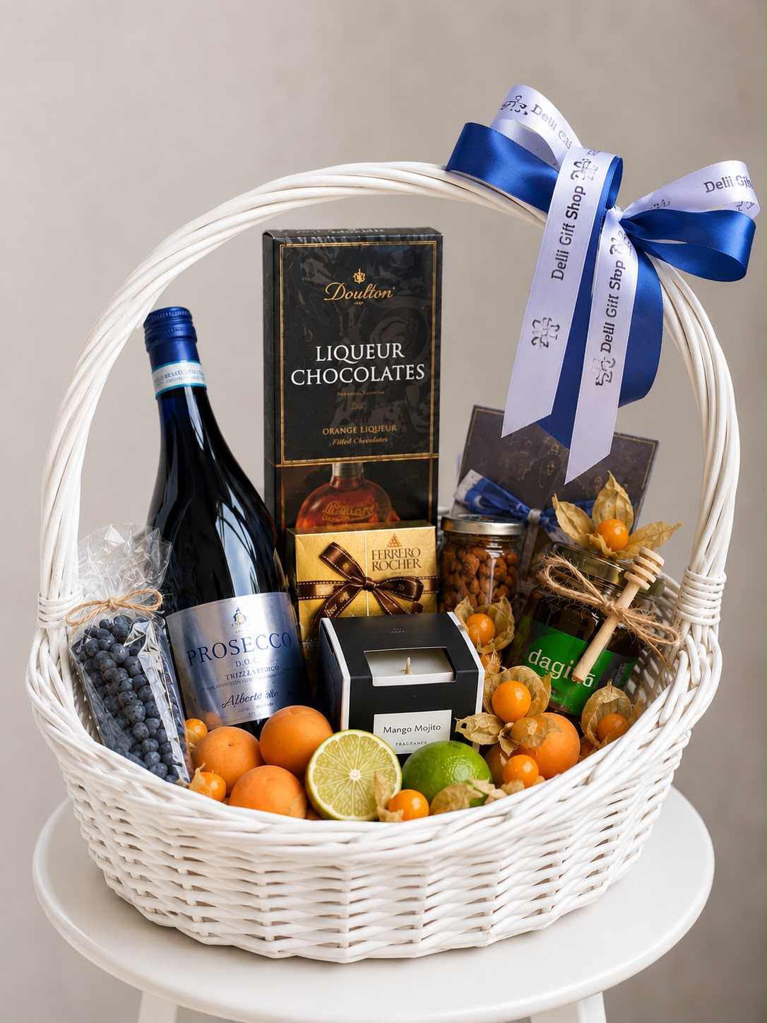 Cadou pentru Ocazii Nr. 35 – Prospețime, Eleganță & Delicii Gourmet www.delligiftshop.md