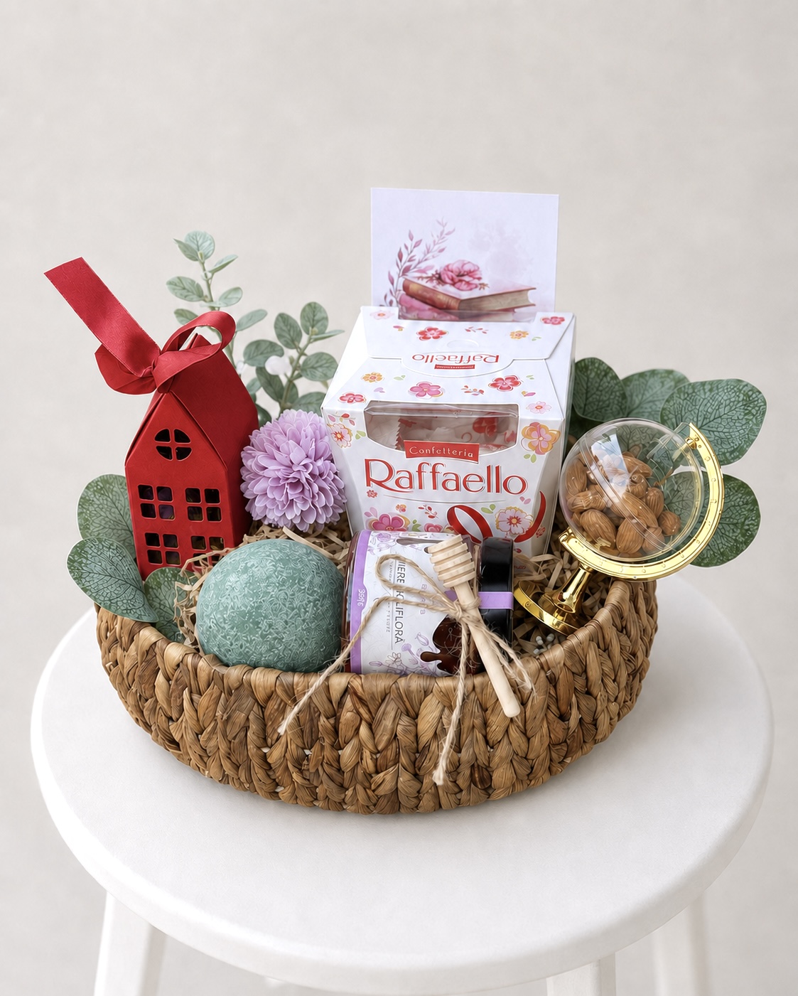 Cadou pentru Profesori Nr. 99 – Raffaello & Miere www.delligiftshop.md